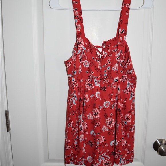 Beautiful Romper - Picture 2 of 3